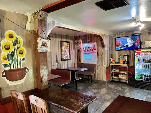 Los Junior's Mexican Food photo 4